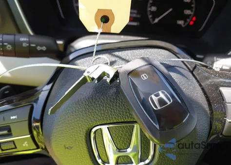 2024 Honda Pilot Touring z USA, uszkodzony, nr VIN 5FNYG1H76RB026803